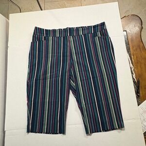 Terra & Sky 3X 24W-26W Navy Striped Rayon Capri Pants Tummy Control Pockets